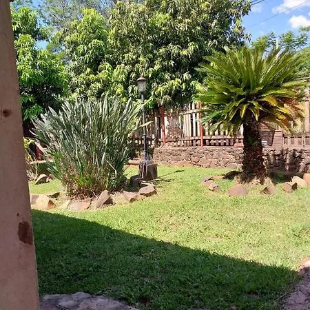 Alojamiento Uma Puerto Iguazu Exterior photo